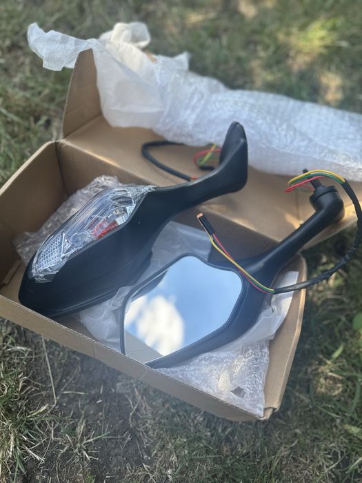 Дзеркала на мот Honda CBR