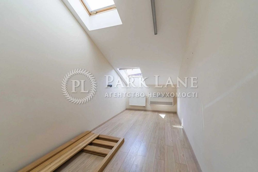 7К Щекавицька, 30/39 Поділ