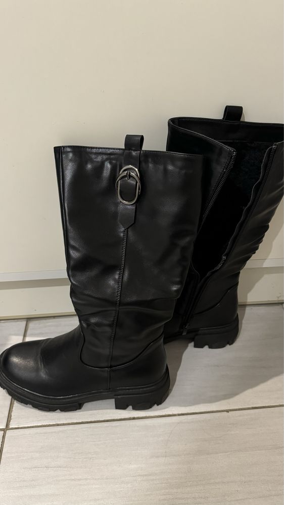 Buty damskie czarne  zimowe 37 rozmiar