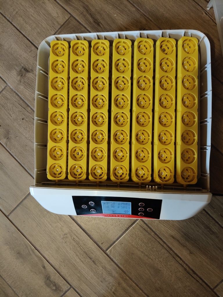 Inkubator na jajka 56 szt