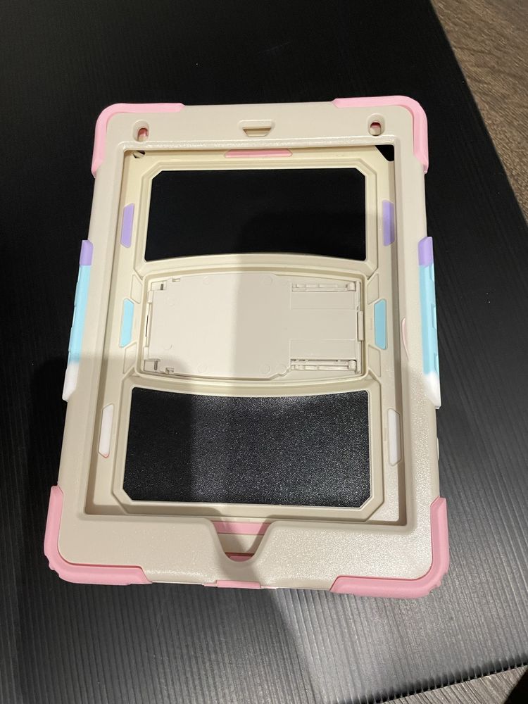 Etui ipad 9.7”