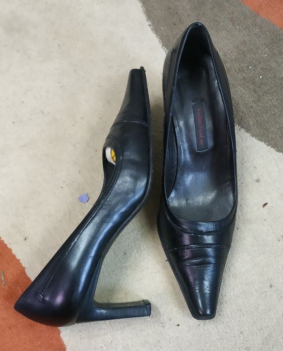 Variedade de calçado de senhora