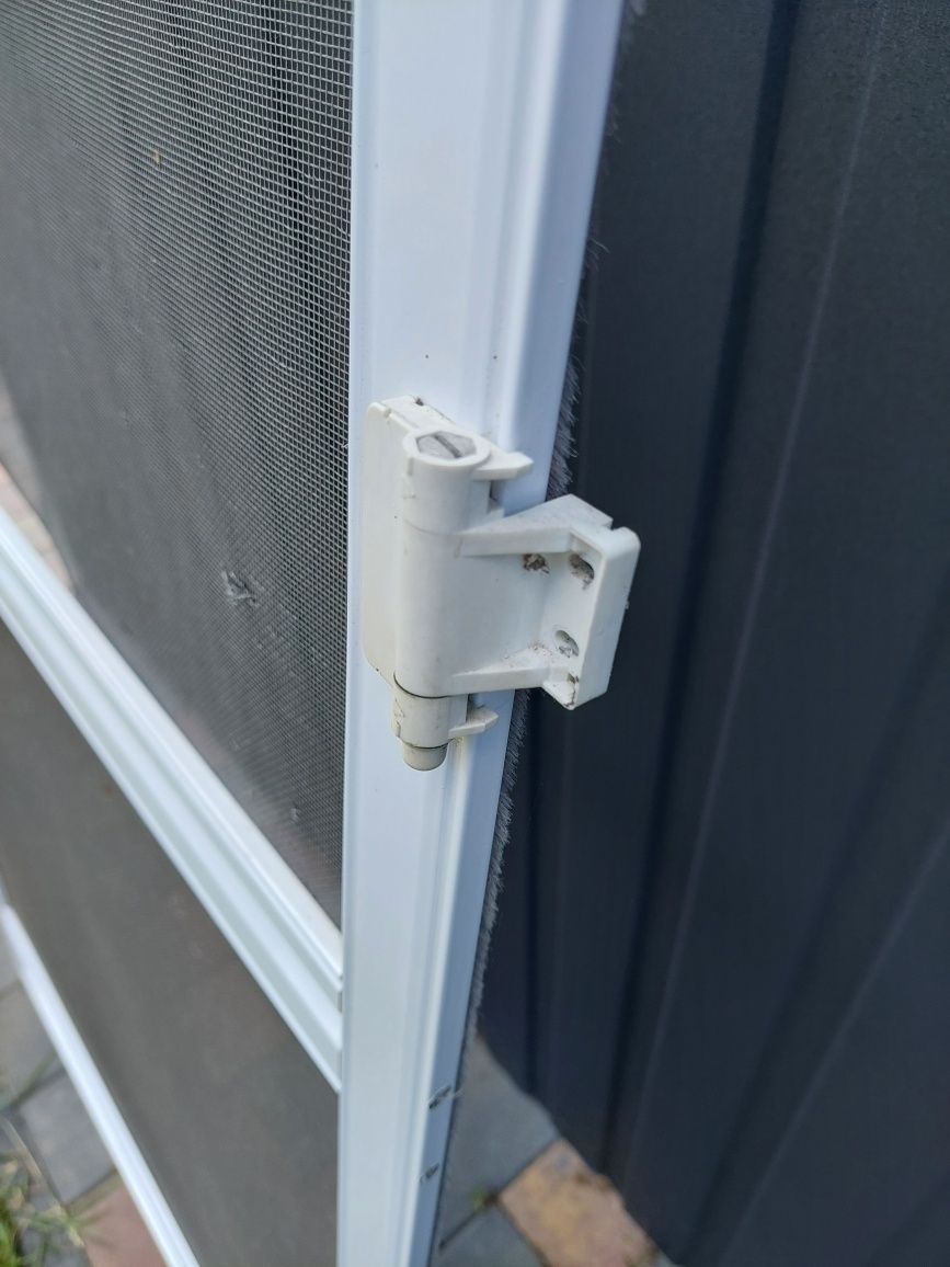 Moskitiera aluminiowa drzwiowa