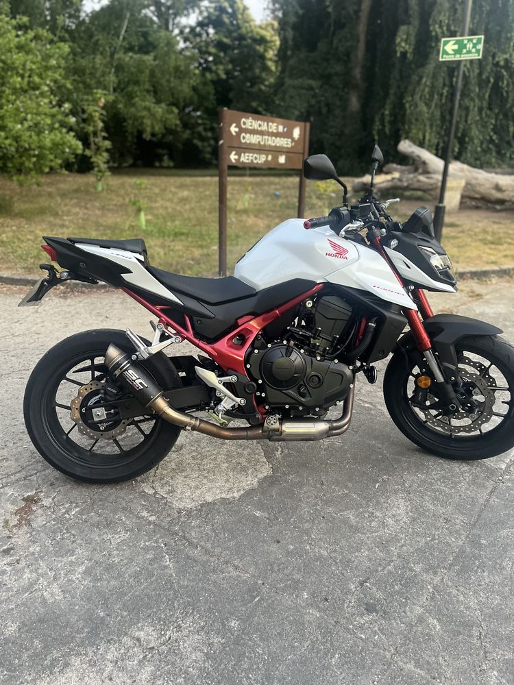 HONDA HORNET 750 35KW (deslimitada)
