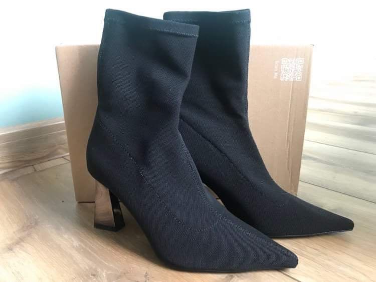 Botki czarne Bershka 37