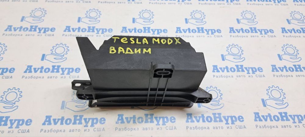 Body Comfort Control Module Tesla Model X 16-21 1058358-00-C тесла х