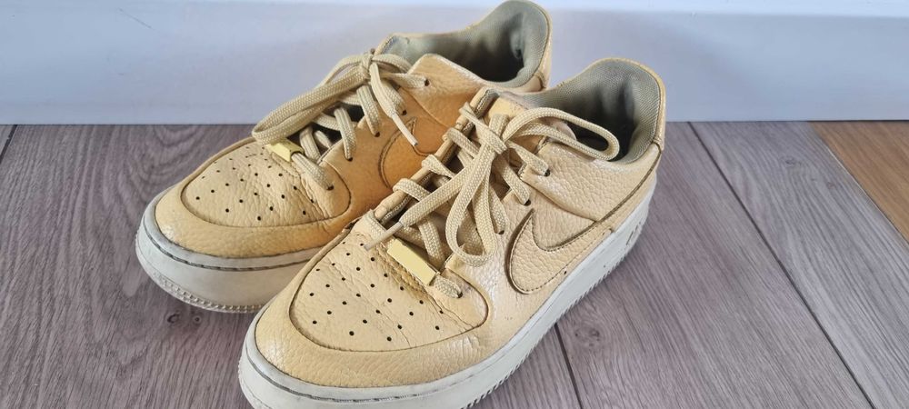 NIKE Air Force r. 39