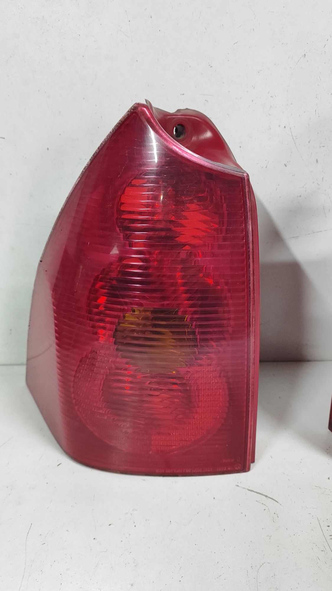 Lampa tył tylna Peugeot 307 SW kombi przed liftem