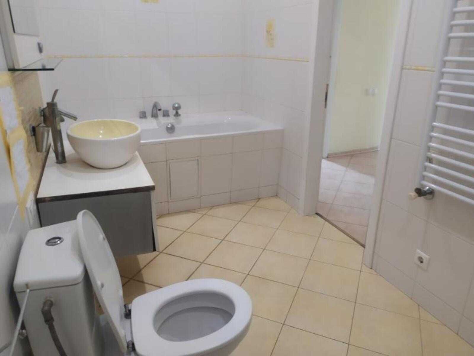 Продам 3ком квартиру на Рабочей