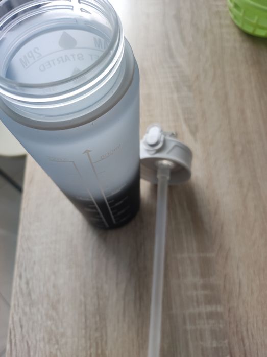 Bidon, butelka na wodę