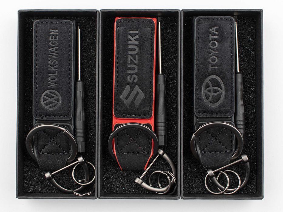 Шкіряний (кожаный) брелок Mercedes, BMW ,Toyota, Audi, Ford, Lexus