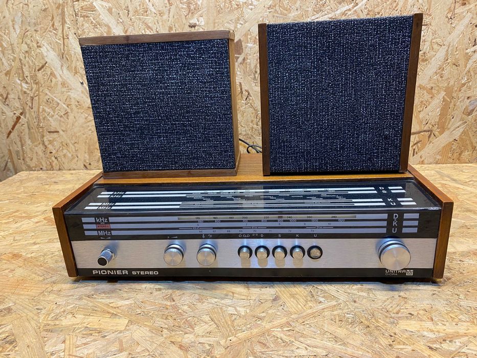 Radio Unitra Pionier DSP 102 ( film pokazowy)