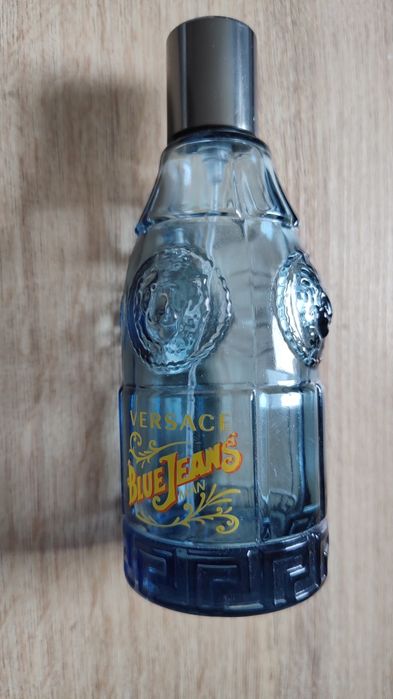Pusty flakon perfumy Versace Blue Jeans