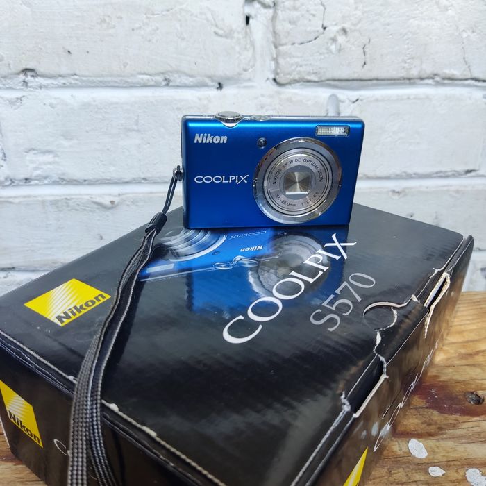 Фотоапарат цифровий Nikon Coolpix s570
