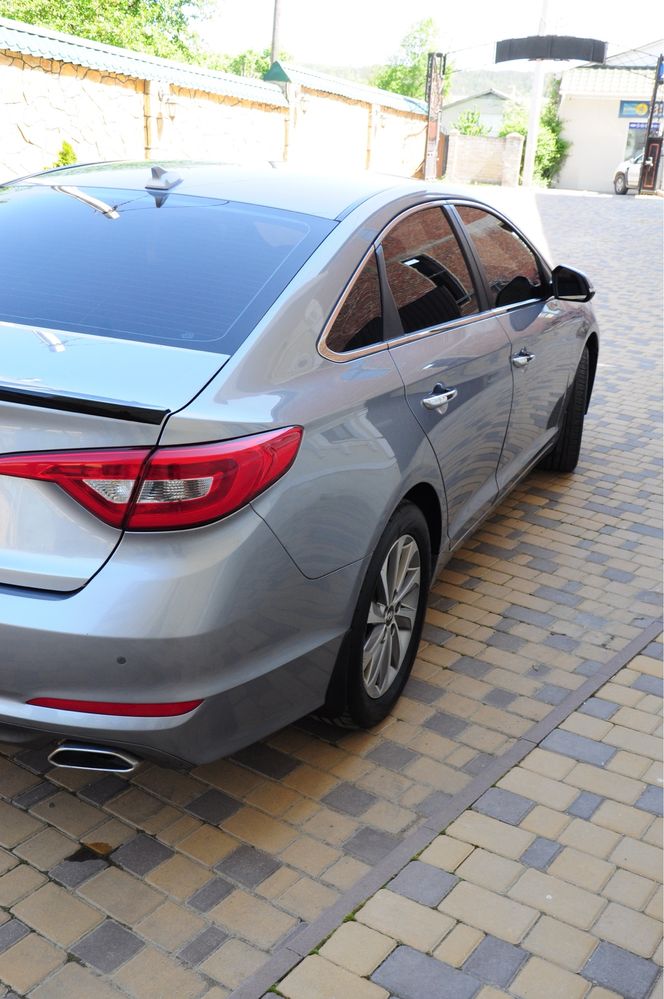 Hyundai sonata lf