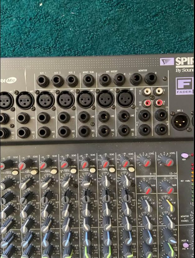 Vendo Mesa de Som (SoundCraft)