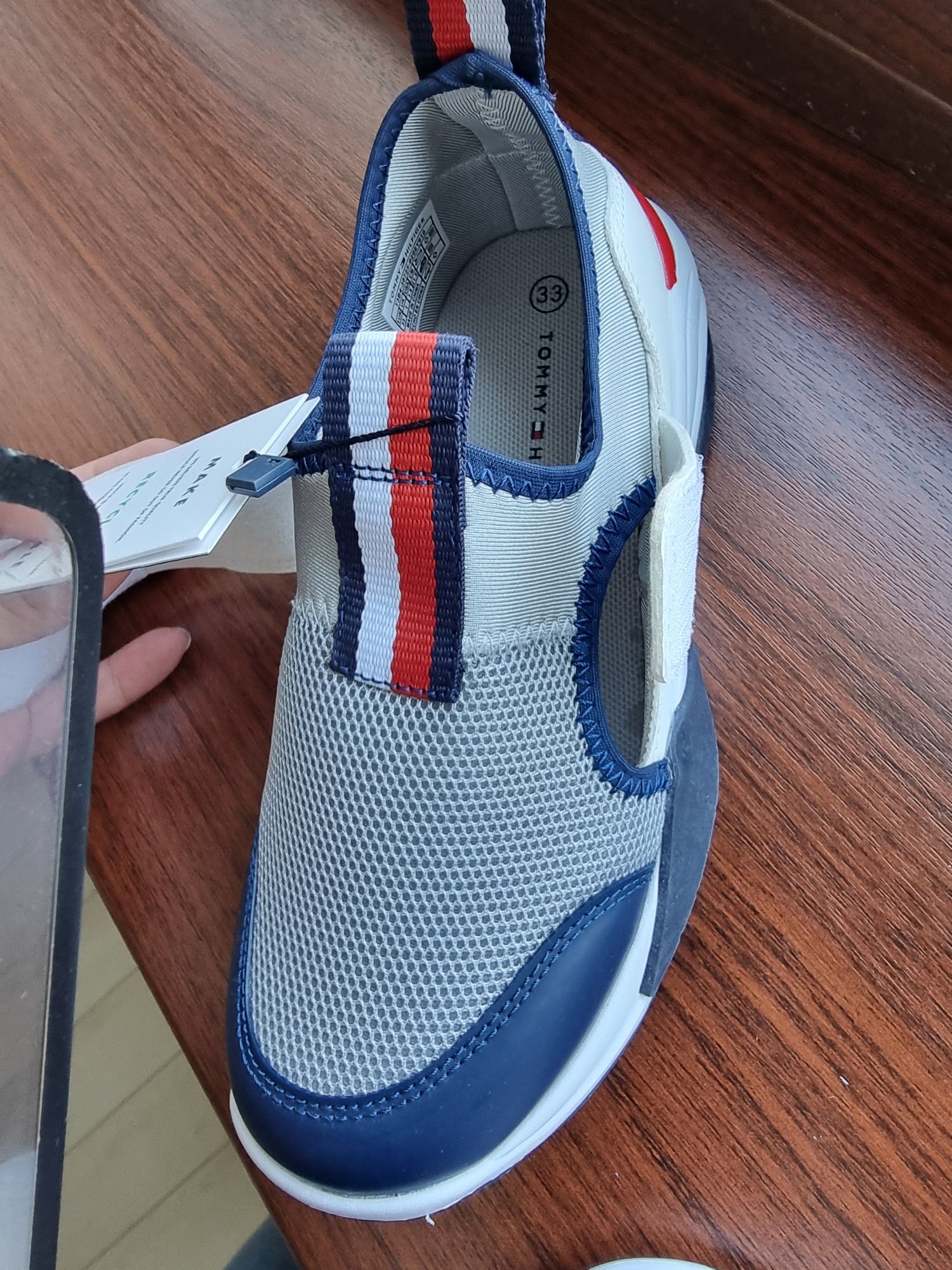 Кроссовки Tommy Hilfiger 33p