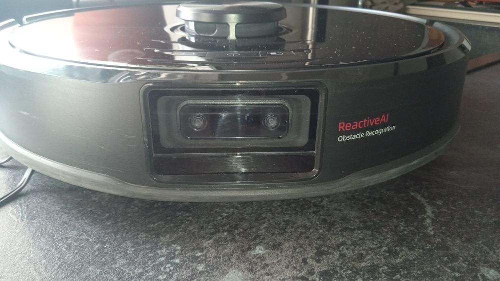 Продам робот пилосос Roborock S6 Max V