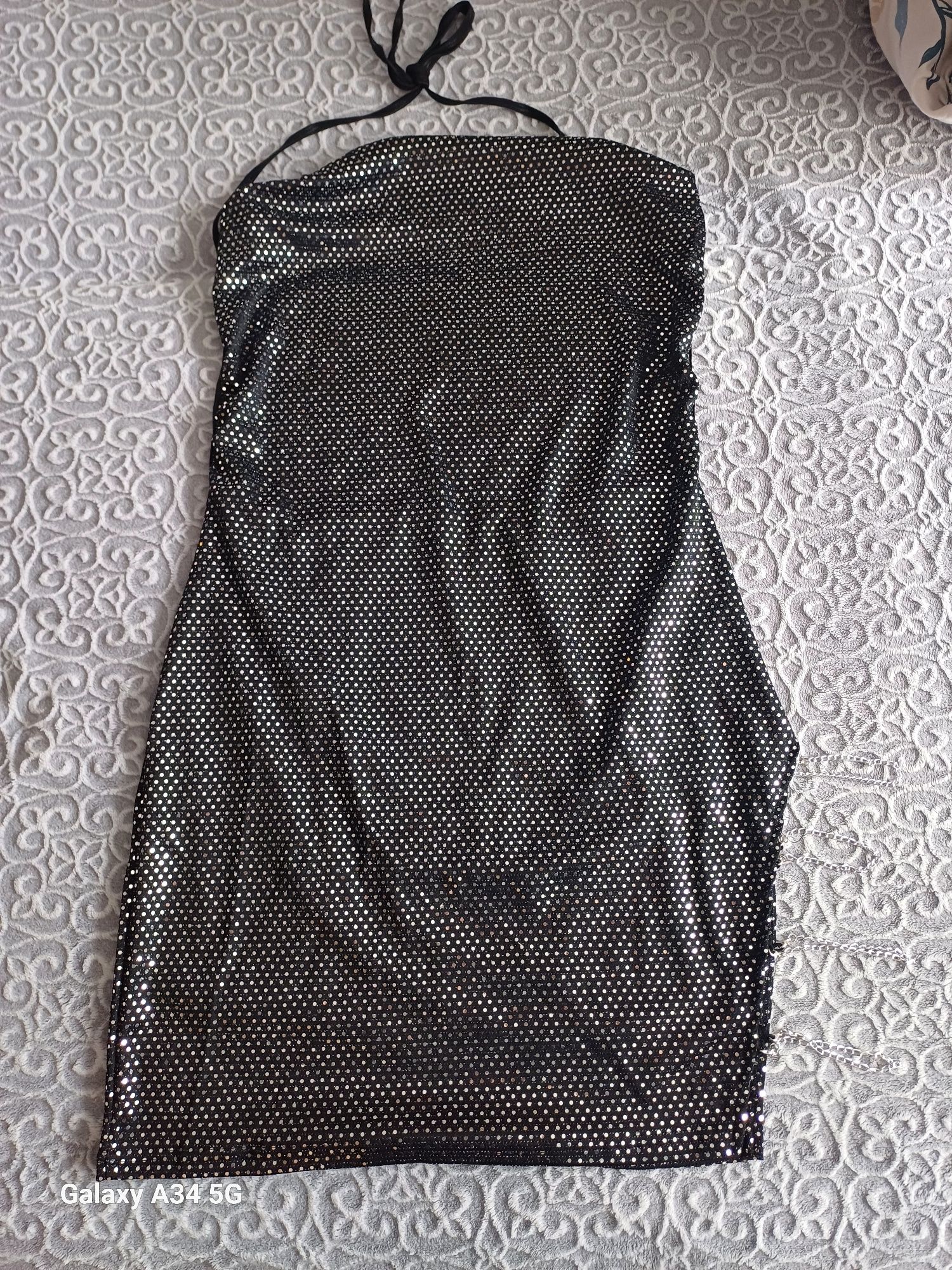 Seksi sukienka z blaskiem,XL
