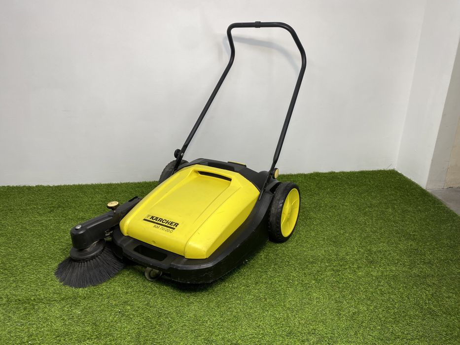 Zamiatarka Karcher KM 70/20 C • super stan