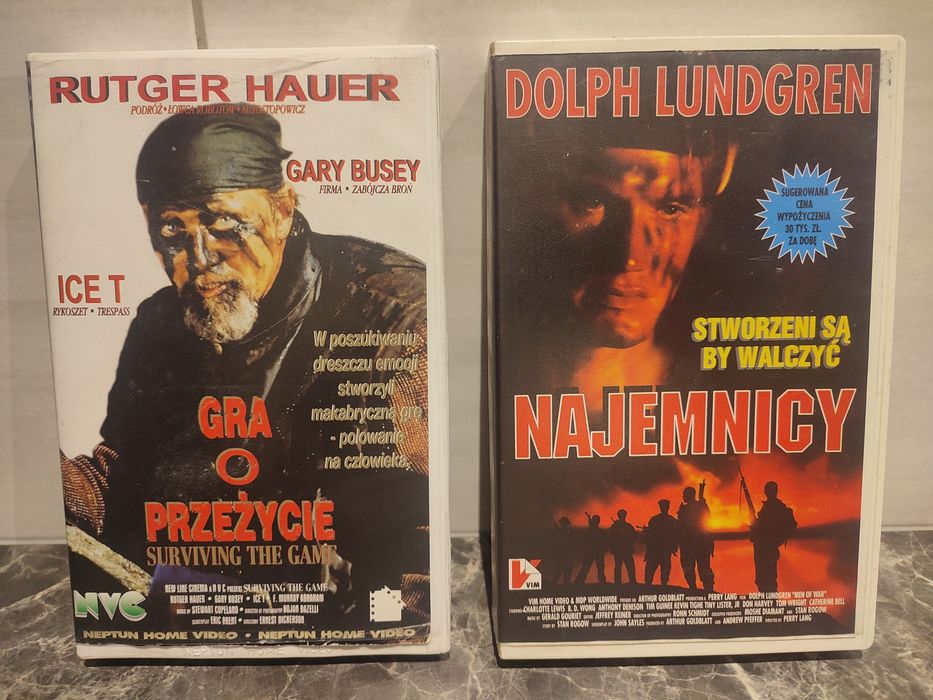 Kasety VHS ,,Gra o przeżycie,, i ,,Najemnicy,,