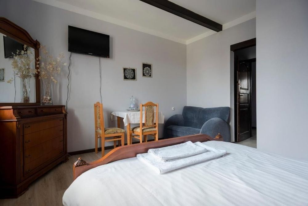 Noclegi na doby i długoterminowo NOWY Hostel Warszawa Mówimy PL RU UA