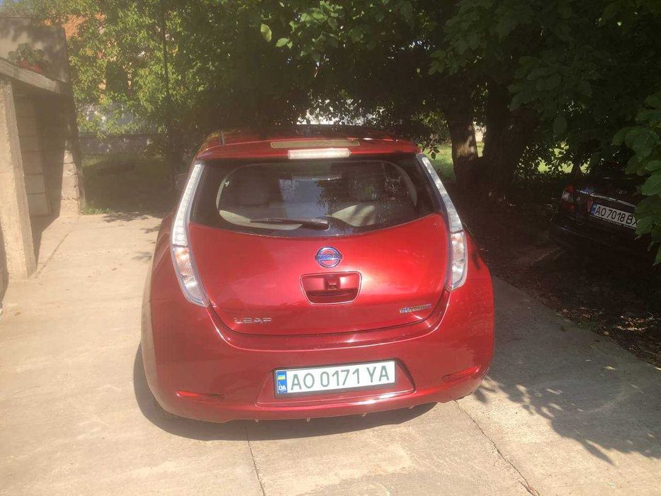 Nissan Leaf 2011