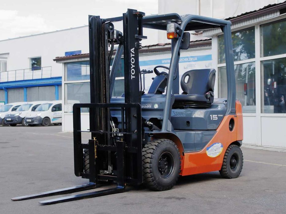 Оренда вилкового навантажувача, від 1-го дня, кари  1-5т нові та б/у