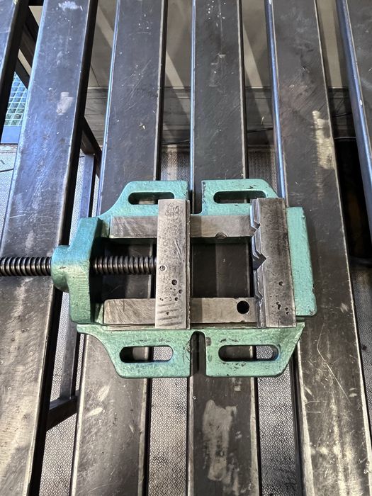 sprzedam imadło maszynowe