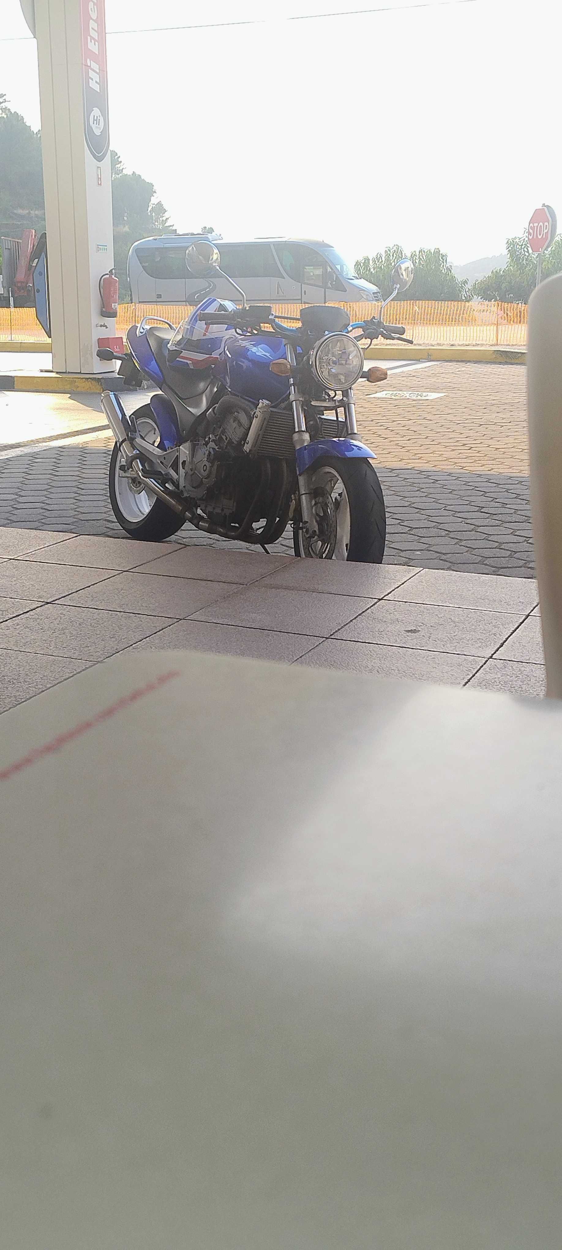 Honda Hornet 600cc