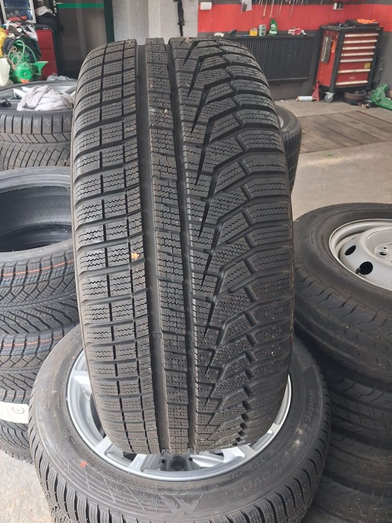 Nowe felgi z nowymi oponami zimowymi  5x112 . 255/45 r18