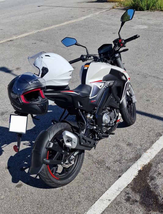 KEEWAY RKF125 - 3.900km - como nova