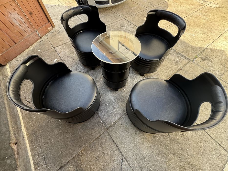 Conjuntos mesas poltronas