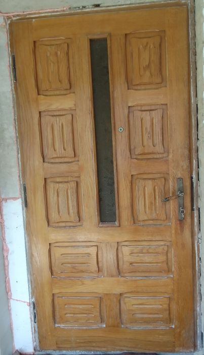 Drzwi drewniane zewnętrzne – używane