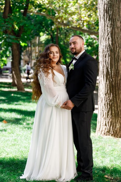 Продам весільну сукню в стилі бохо