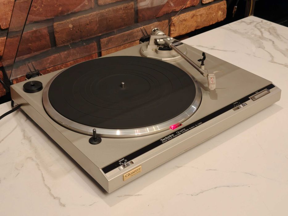TECHNICS SL-Q200 gramofon Direct Drive QUARTZ