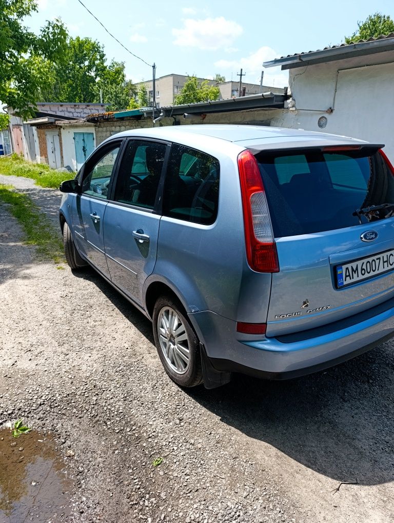 Продам C-Мах в хорошому стані...