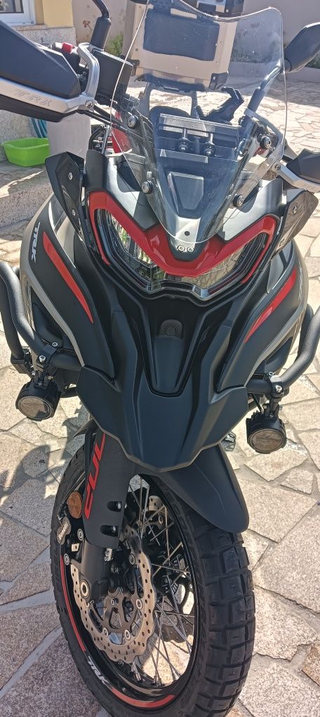Benelli trk 702x
