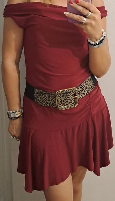 Vestido Bordeaux Pull and Bear