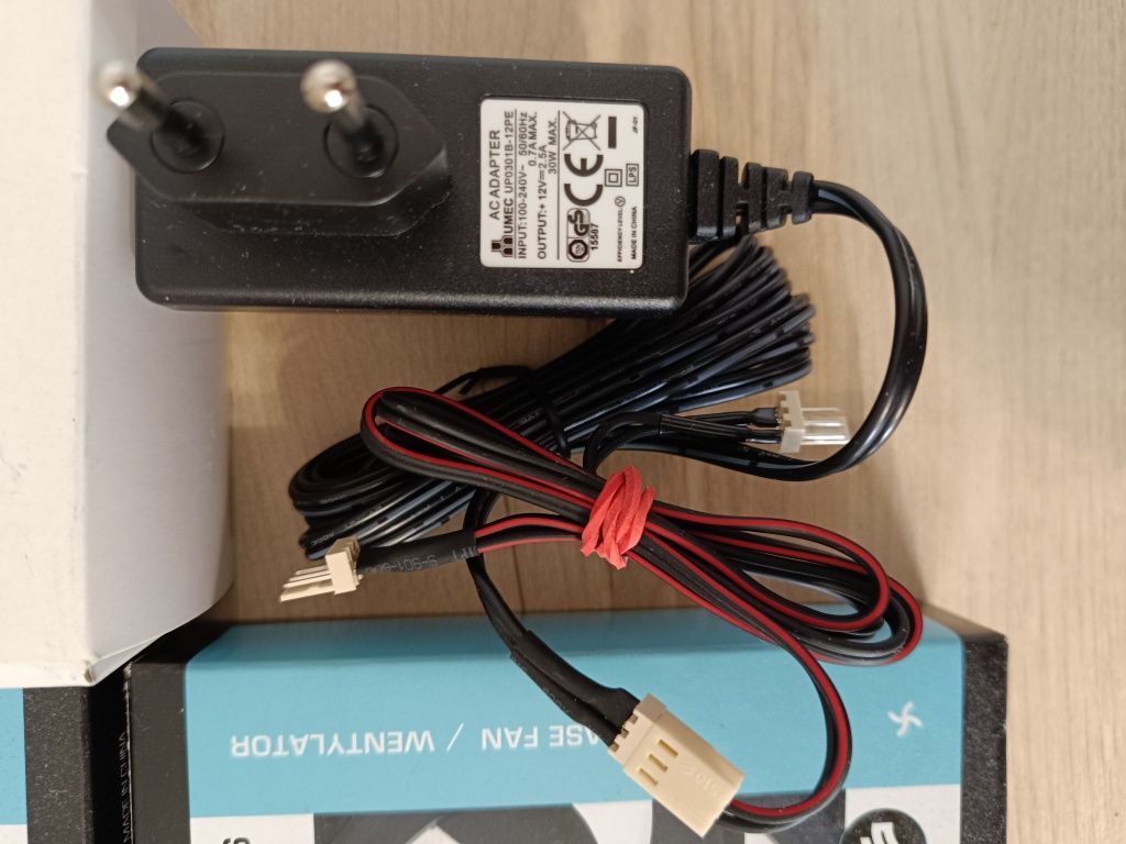 Wentylator SilentiumPC+zasilacz+rozdzielacz