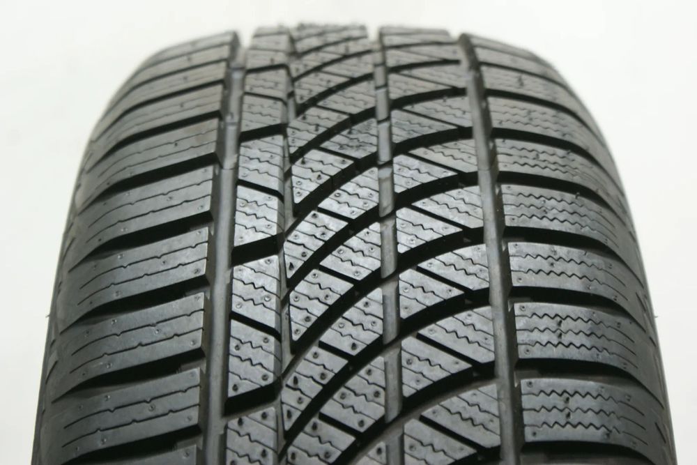 215/65R17 HANKOOK KINERGY 4S , 7,9mm