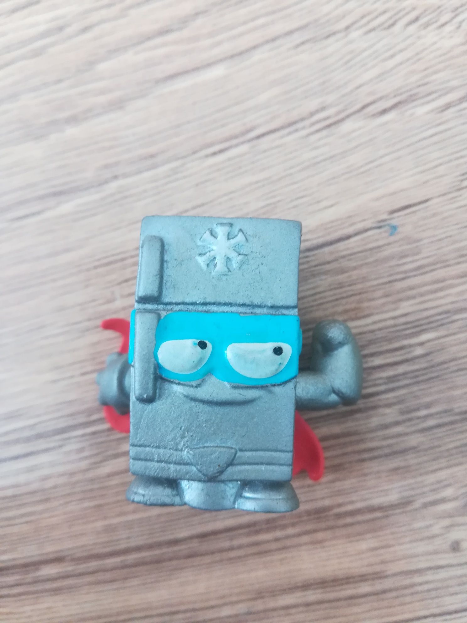 Figurka super zings seria 4