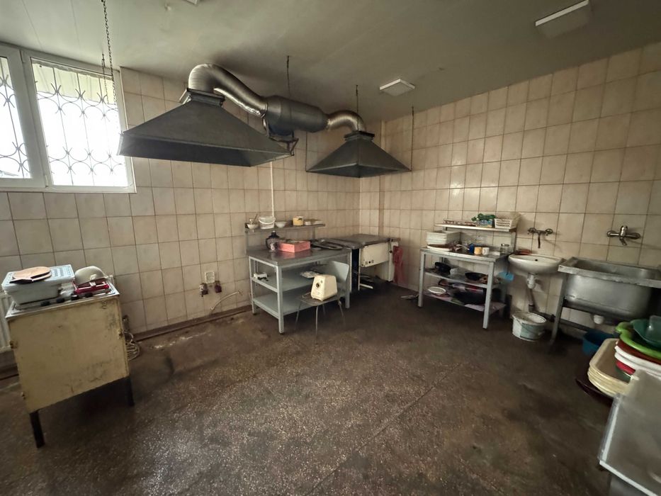 Фасадне приміщення в с. Червона Слобода