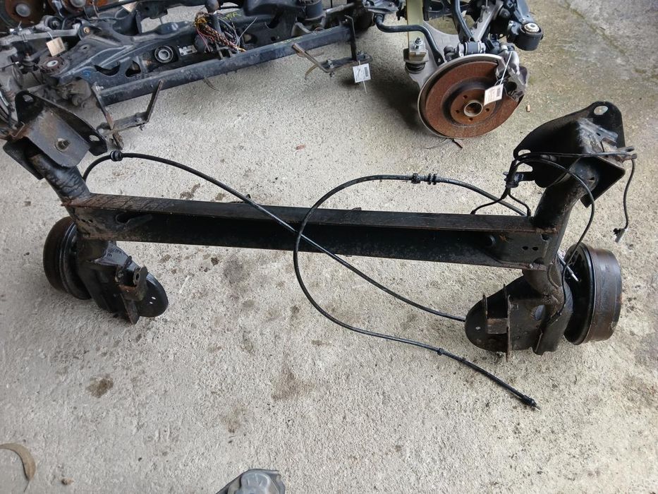 Eixo traseiro tambor RENAULT Kangoo III Express