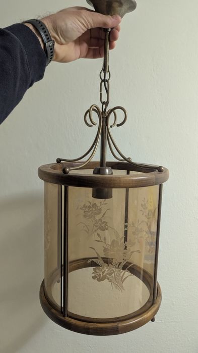 Żyrandol na sprzedaż - elegancki w świetnym stanie !