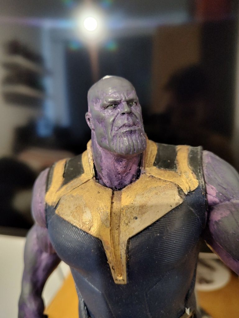 Figurka thanos 28cm pod custom diamond select Marvel Gallery