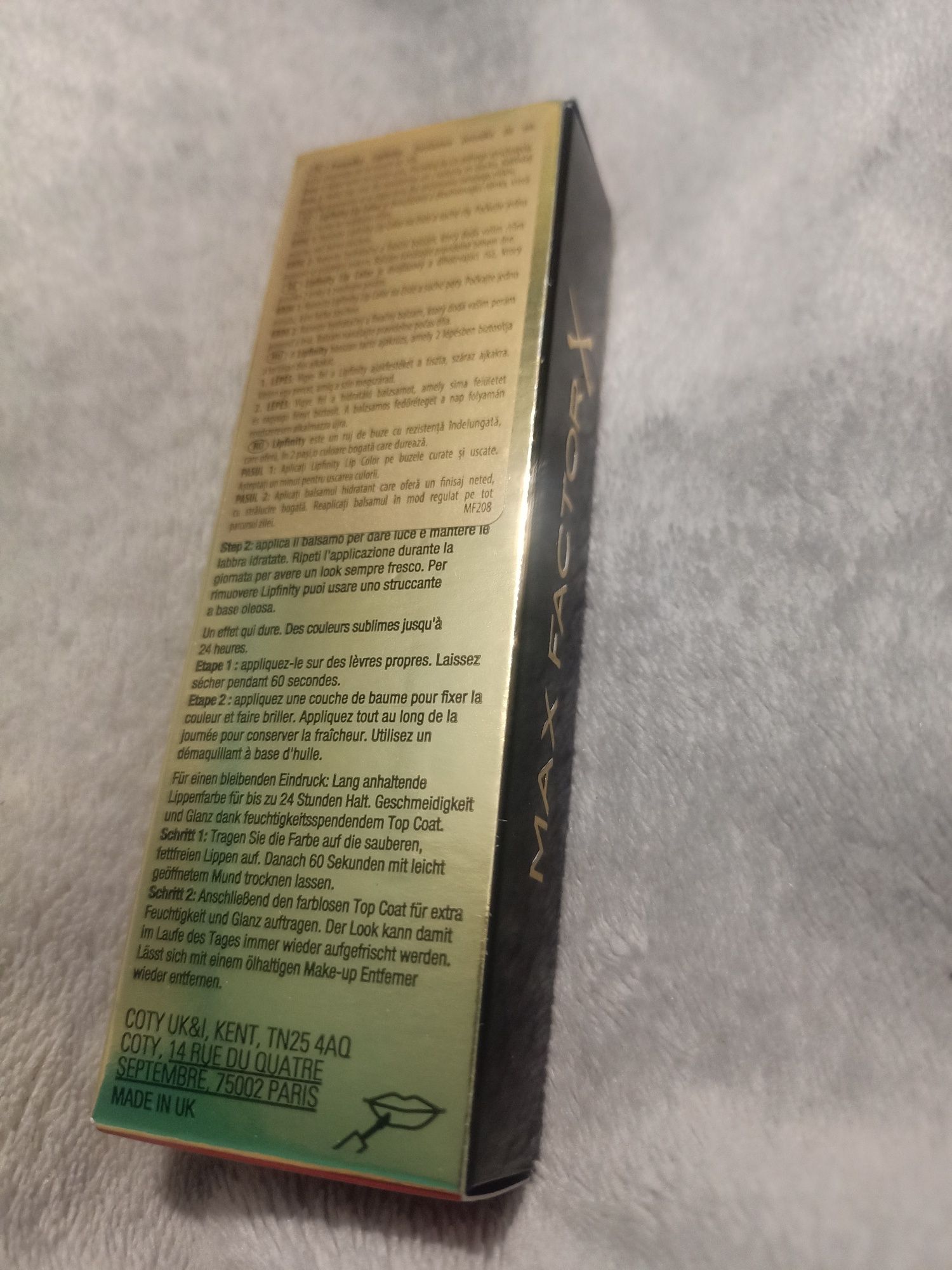 Max Factor Lipfinity Lip Colour 24H dwufazowa szminka o długotrwałym