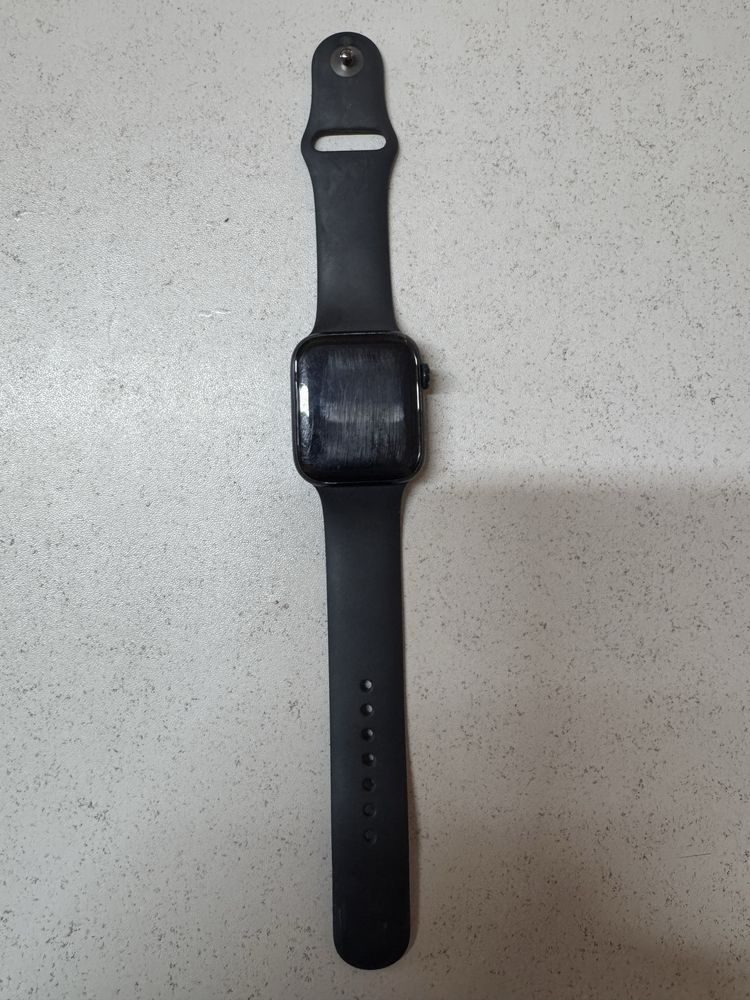 Apple watch se 44mm (2 покоління)