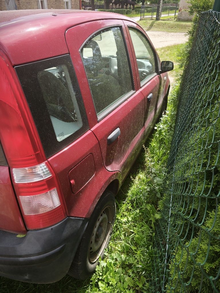 Fiat Panda II z 2004 roku