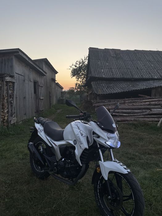 Продається ліфан кп200